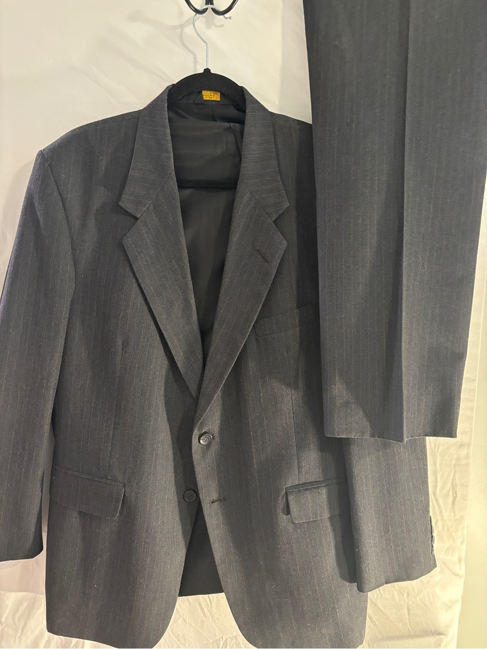 Men's Gray Pinstripe Suit Jacket & Pants - Classic Business Blazer
